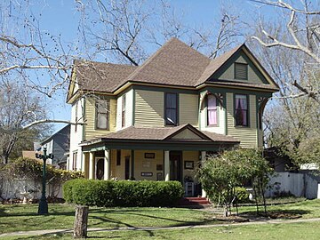 Ransom House, built in the Folk Victorian style in 1900.