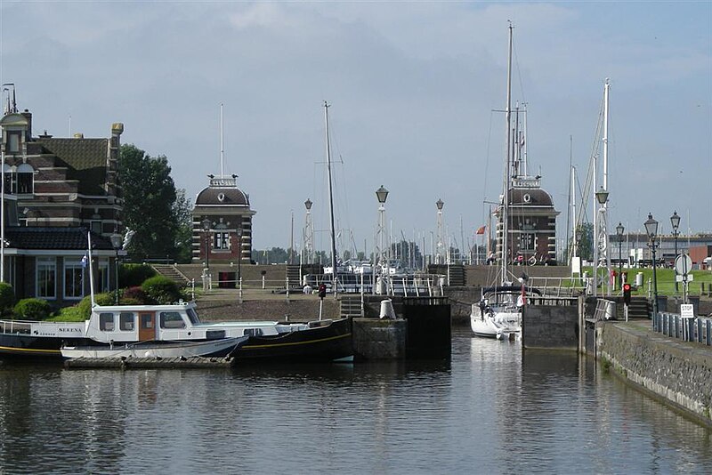 File:Sluis Lemmer 15.JPG