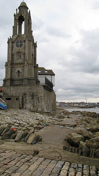 File:Swanage coast.JPG