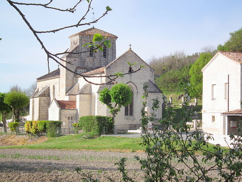 Archivo:Eglise de Floirac (Charente-Maritime).JPG