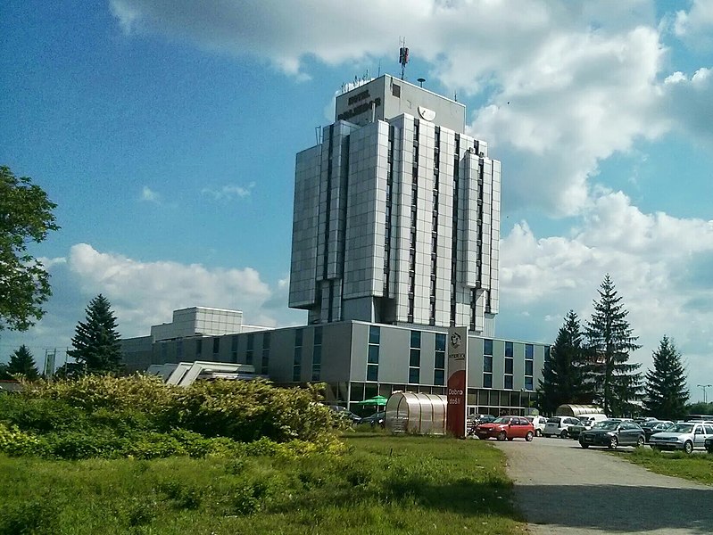 File:Hotel Prijedor.jpg