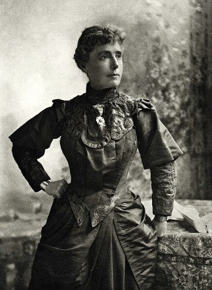 Archivo:Kate Field undated.jpg