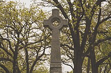 Lakewood Cemetery Cross (17198616857).jpg