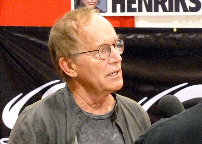 Archivo:Lance Henriksen 02 (7560084778).jpg