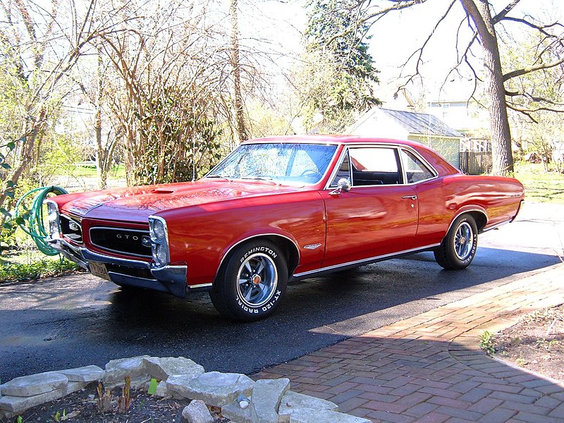 File:Pontiac GTO 1966.jpg