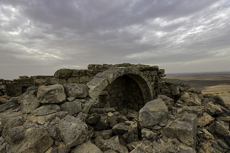 File:Qasr Aseikhim (Arch).jpg