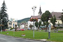 Rokytnice nad Jiz. nam.JPG