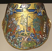 Armilla que representa La crucifixión (1170-1180), Germanisches Nationalmuseum, Nuremberg