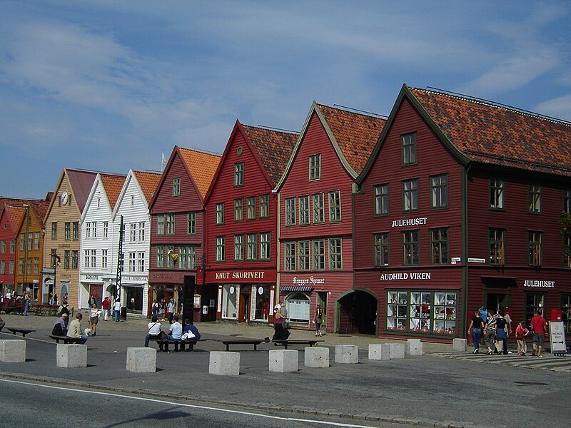 File:Bergen-Bryggen17.jpg