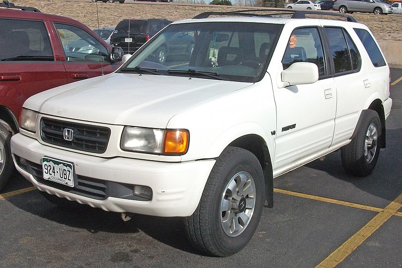 Файл:Honda Passport V6.jpg