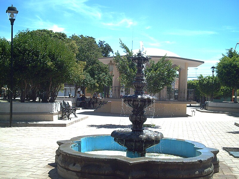 Archivo:Plazita de san miguel.JPG