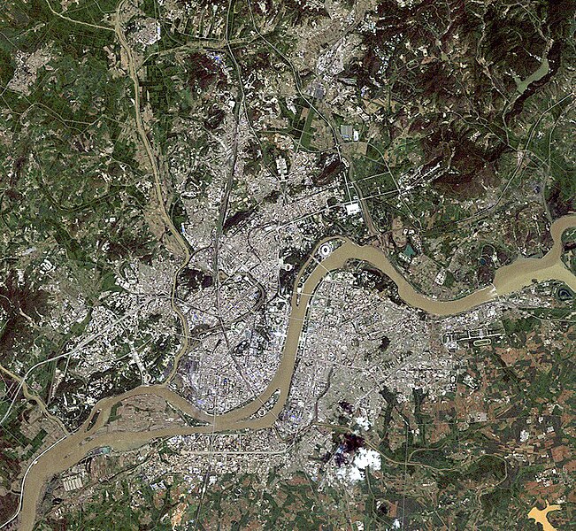 File:Pyongyang satellite image 2007-08-22.jpg