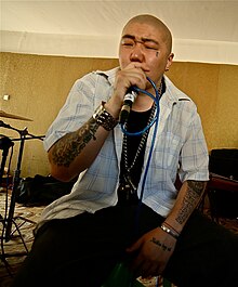 Rapper "Gee" (7441046928) (cropped).jpg