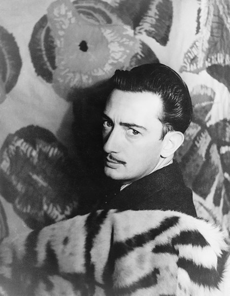 Archivo:Salvador Dalí 1939.jpg