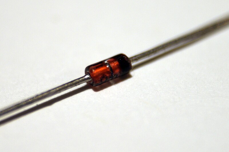 Файл:Zener Diode.JPG