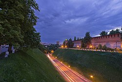 Вид на Зеленский съезд с моста, ведущего в Никольскую башню