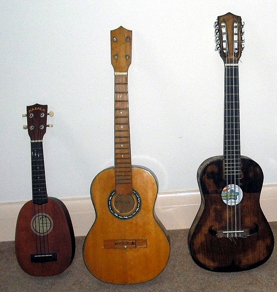 File:3 ukes.jpg