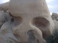 Skull Rock, a rock formation in Joshua Tree NP