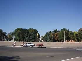 площадь в 2009 году памятник В. И. Ленину