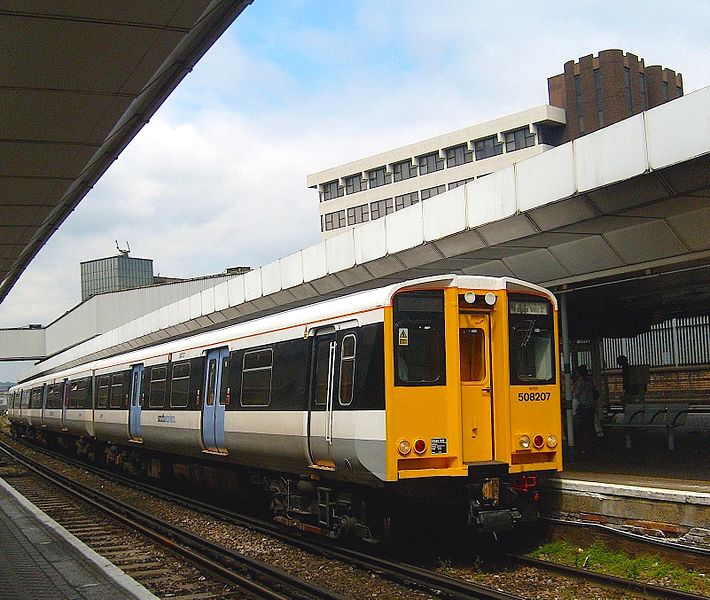 File:508207 East Croydon.jpg