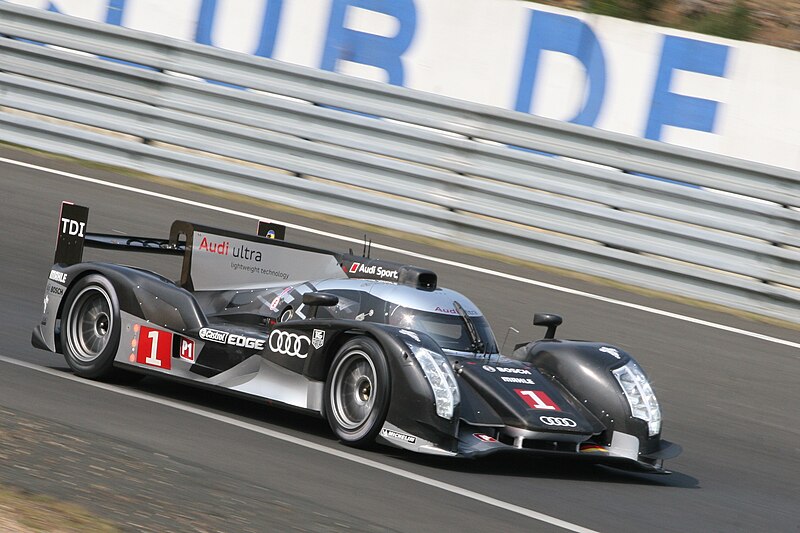 Файл:Audi-R18-TDI-2011.JPG