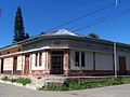 Casa de adobe y madera. Mediados del siglo XX.