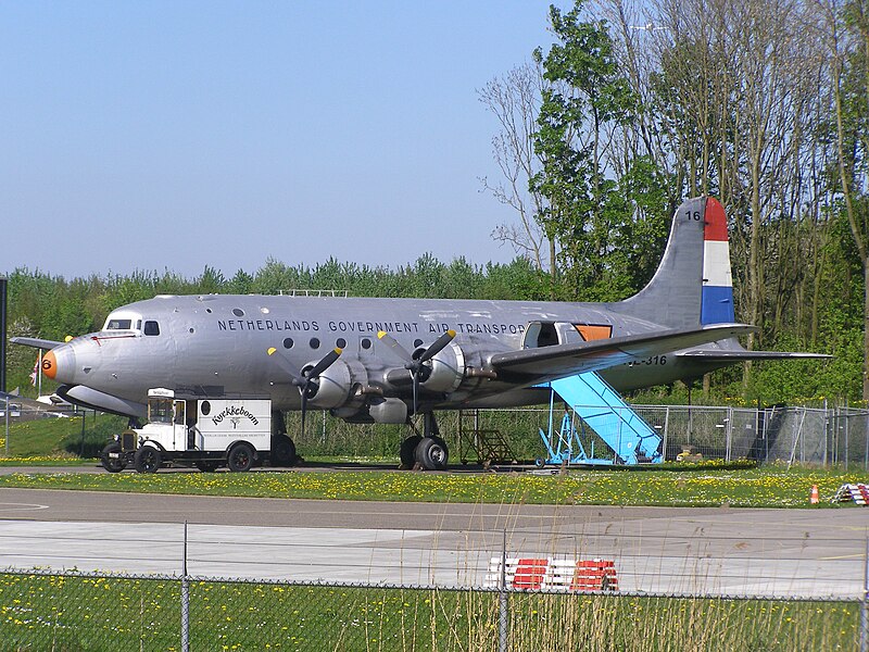 File:Douglas-C-54-NL-316a.jpg