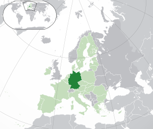 Расположение Германии (тёмно-зелёный): — в Европе (светло-зелёный и тёмно-серый) — в Европейском союзе (светло-зелёный)