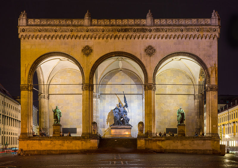 File:Feldherrnhalle - Odeonsplatz.jpg