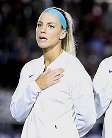 Julie Ertz (30627571487).jpg