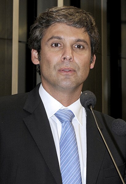 File:Lindbergh Farias 2011.jpg