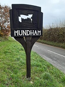 Mundham village sign 1.jpg