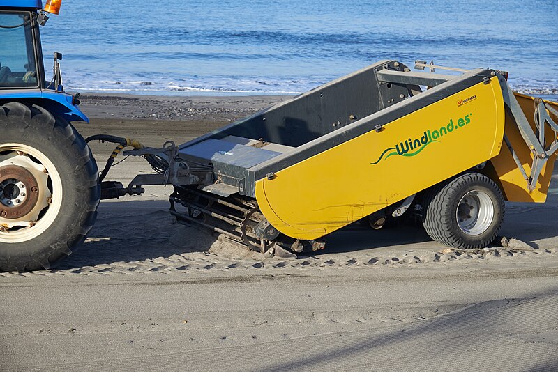 File:Tenerife beach cleaning G.jpg