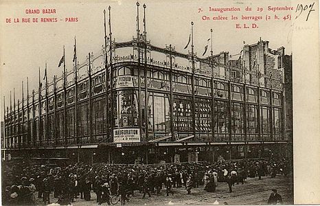 El Grand Bazar de la Rue de Rennes en su día de inauguración (1906).