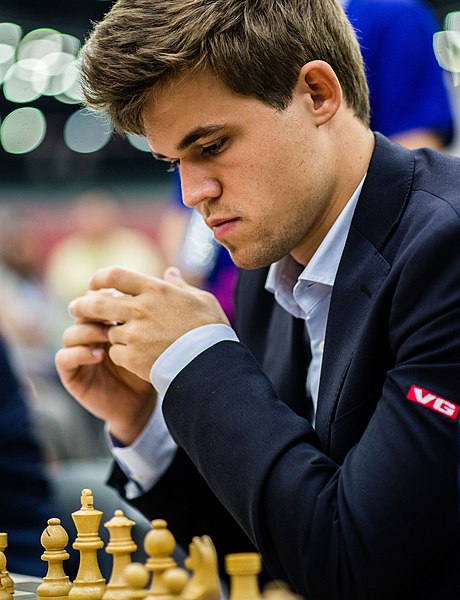 Файл:Magnus Carlsen 2016.jpg