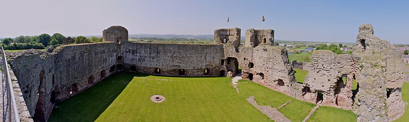 File:Rhuddlan Castle 9.jpg