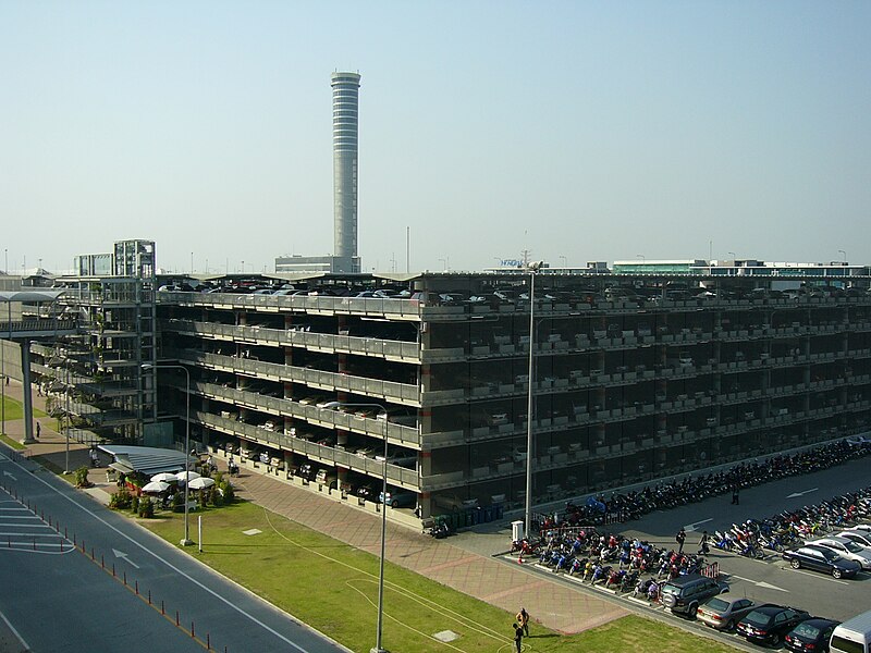 Файл:VTBS-Main Parking building.JPG