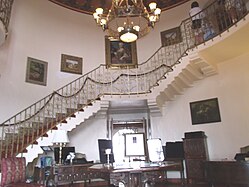 Entrance foyer and main staircase