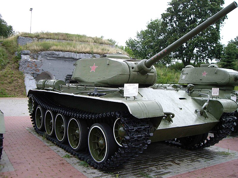 File:T-44.jpg