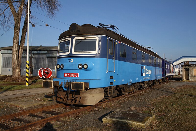 File:182 038-0 Ostrava SOKV.jpg