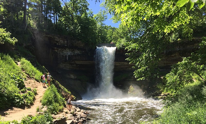 File:Minnehaha Falls, Minneapolis.jpg