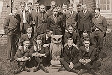 Reed-students-doyle-owl.jpg