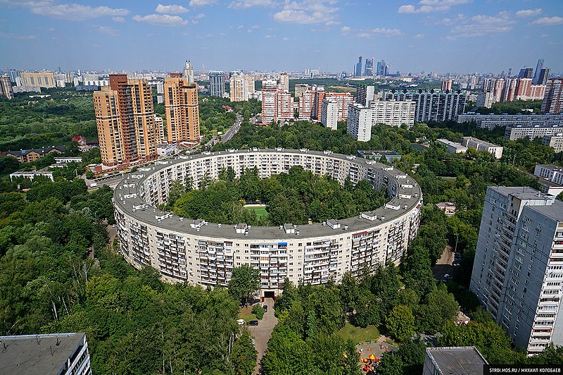 File:Round house1.jpg