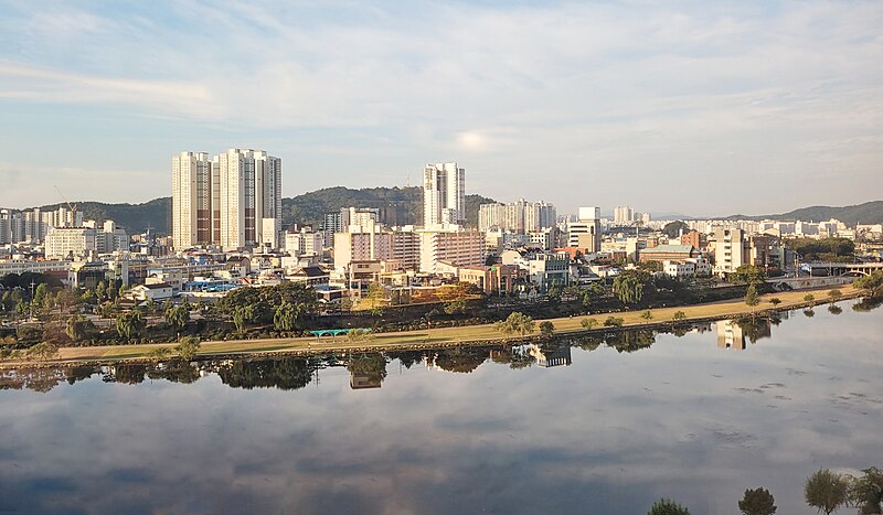 File:View of Jinju 01.jpg