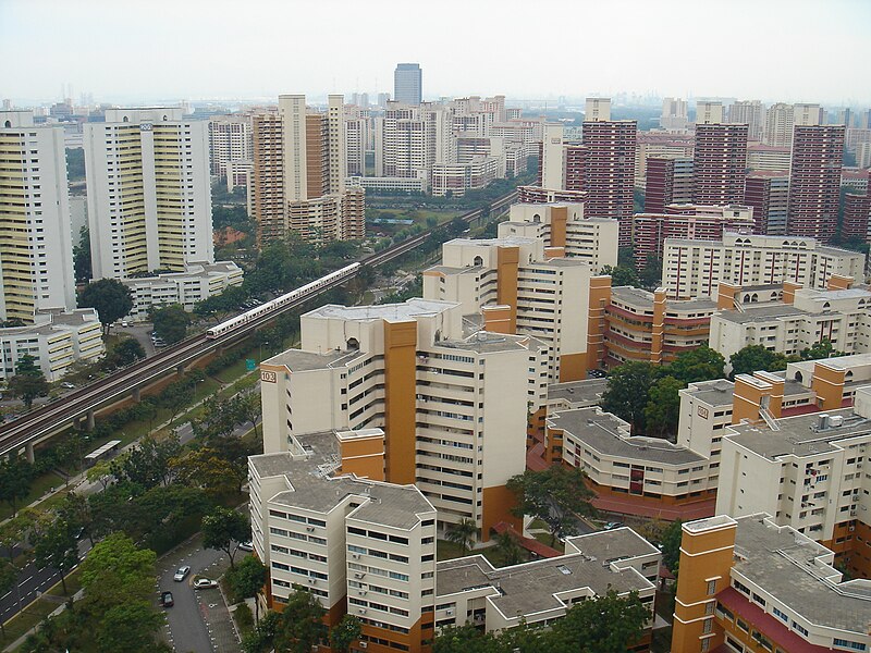 File:BukitBatok.JPG