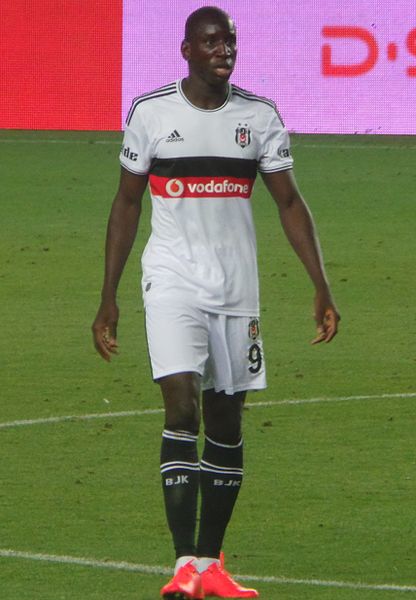 Archivo:Demba Ba BJK'14.JPG