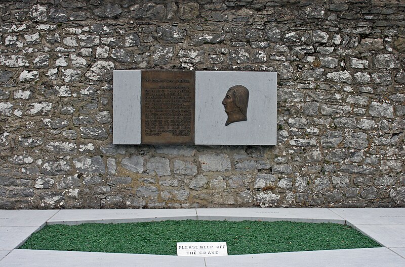 File:Grave of Wolfe Tone.jpg