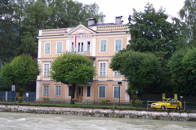 Файл:Léhar Villa Bad Ischl.JPG