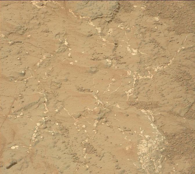 File:PIA16792-MarsCuriosityRover-KnorrRock-20121220.jpg