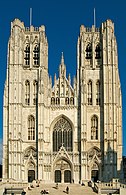 Obviamente, las dos torres de la catedral de Bruselas no están terminadas